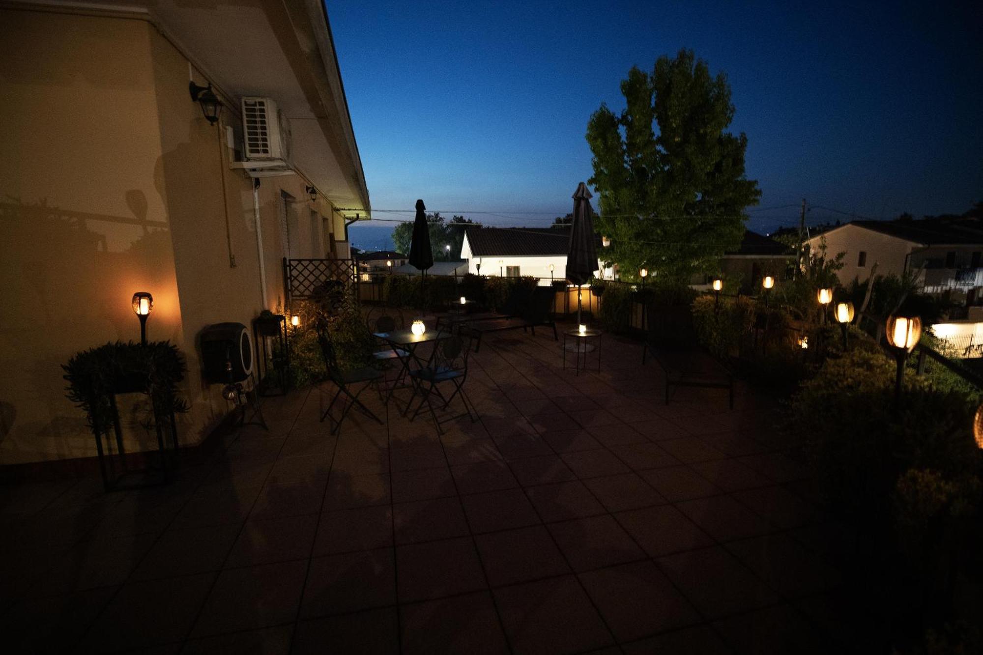 Bru Rooms Peschiera del Garda Buitenkant foto