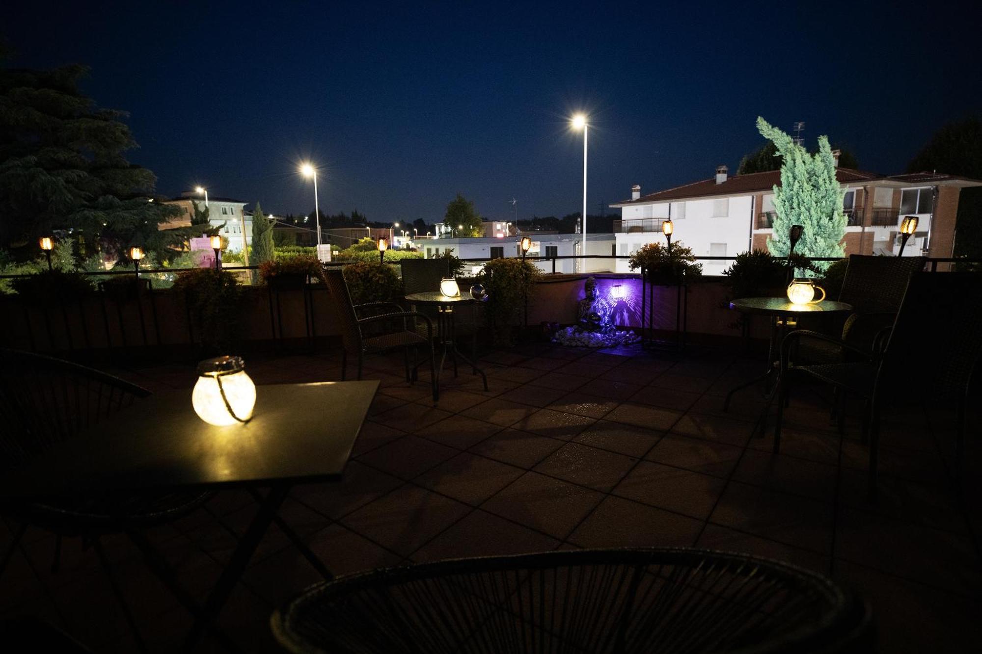 Bru Rooms Peschiera del Garda Buitenkant foto