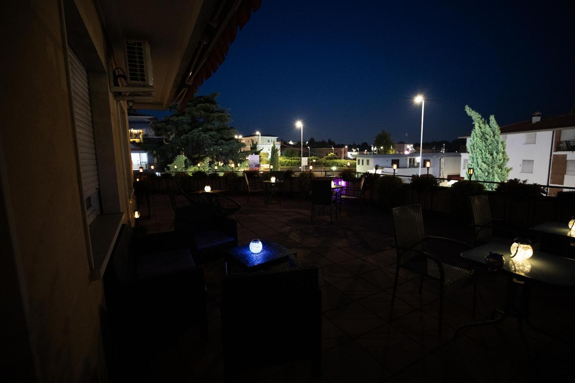 Bru Rooms Peschiera del Garda Buitenkant foto