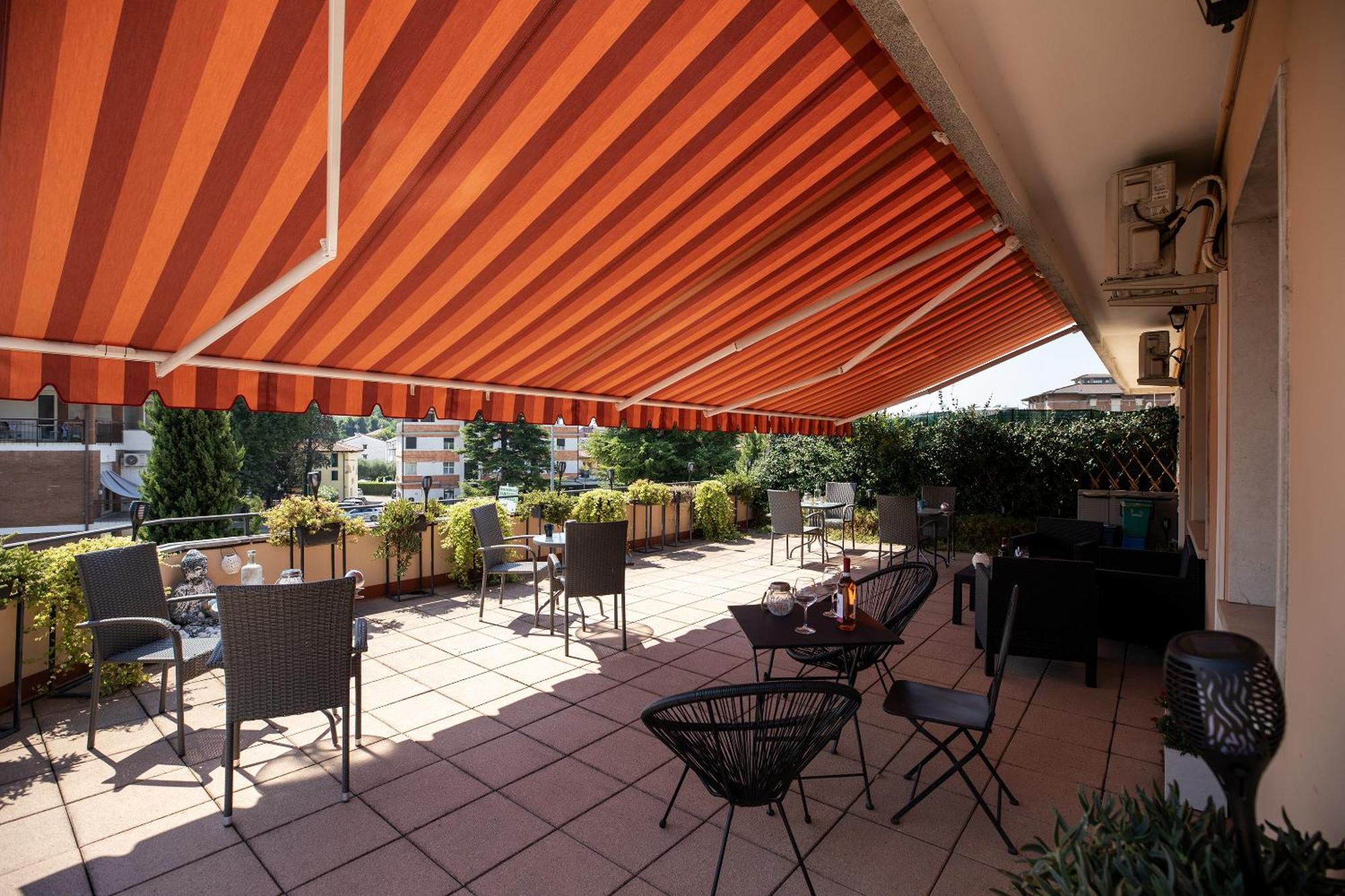 Bru Rooms Peschiera del Garda Buitenkant foto