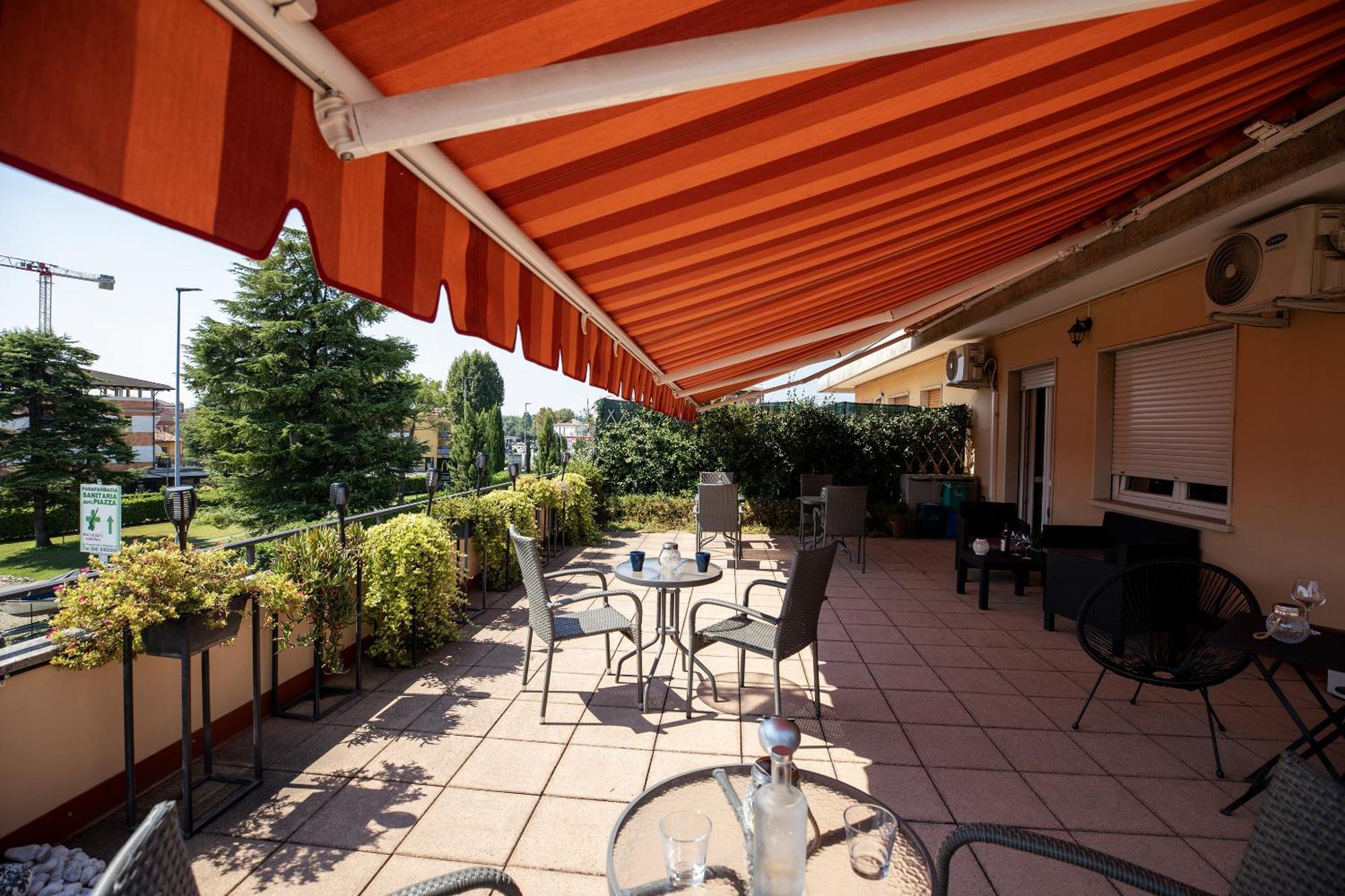 Bru Rooms Peschiera del Garda Buitenkant foto