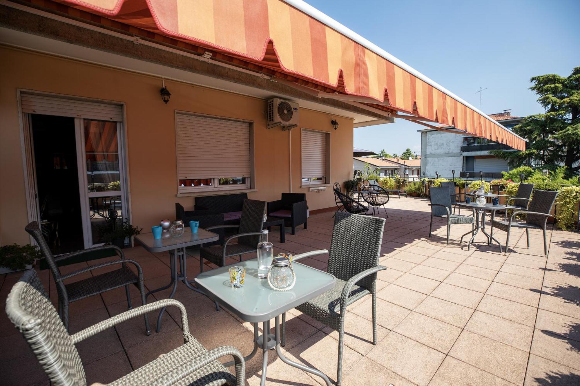 Bru Rooms Peschiera del Garda Buitenkant foto