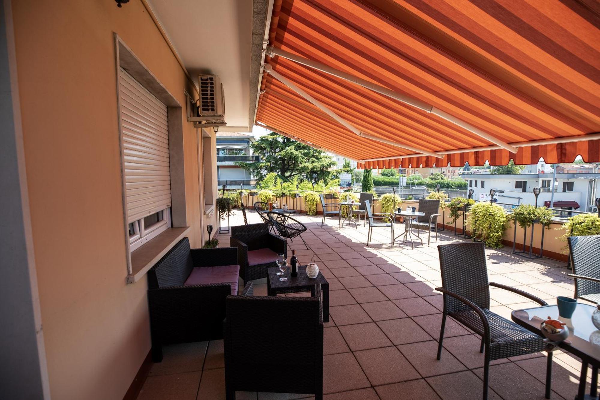 Bru Rooms Peschiera del Garda Buitenkant foto